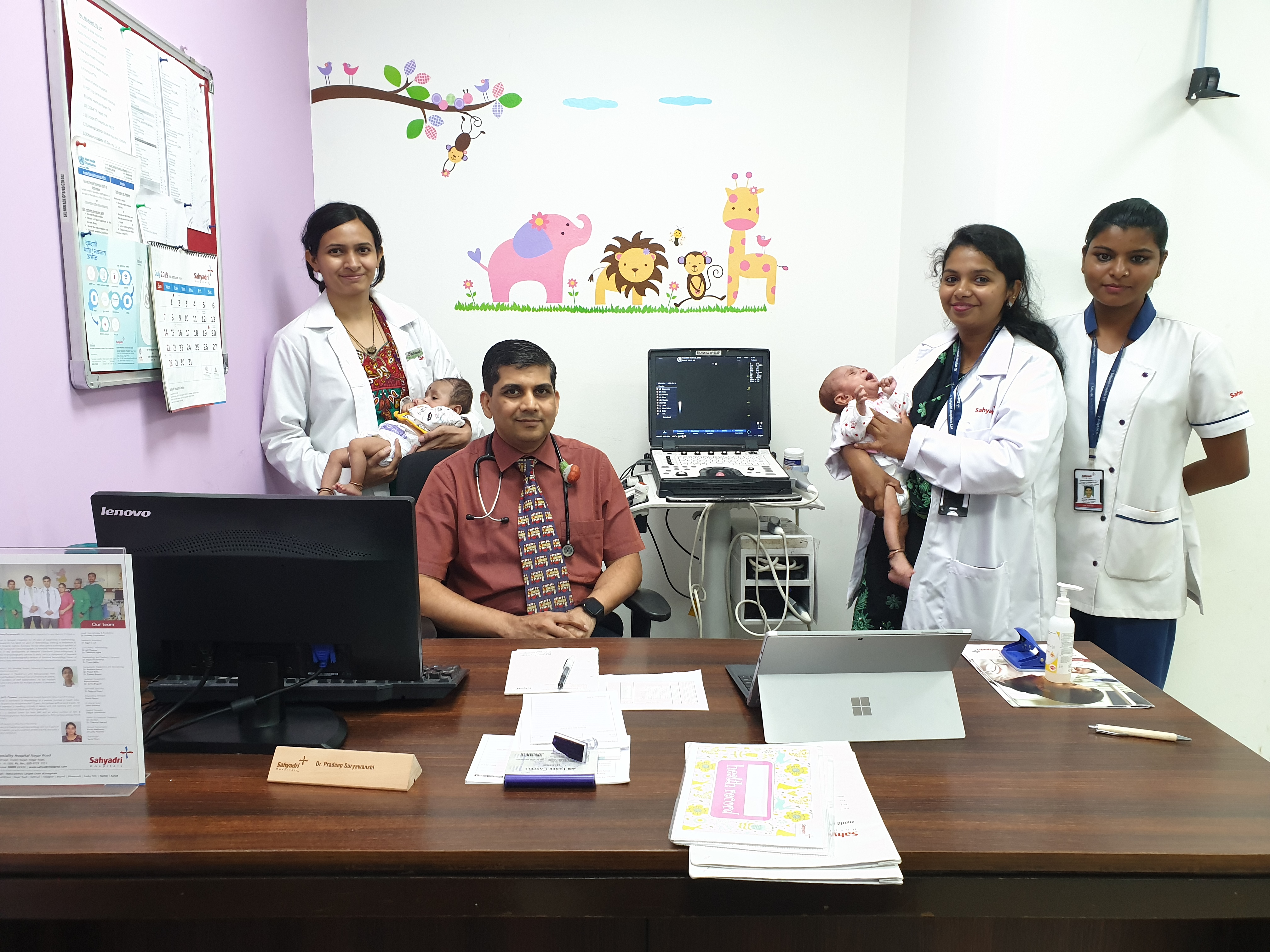 Neonatologists in NICU